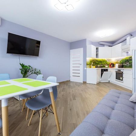 Квартира У Будинку З Власним Бомбосховищем Біля Жд Вокзалу 50 М2 Apartment Kiev Ngoại thất bức ảnh