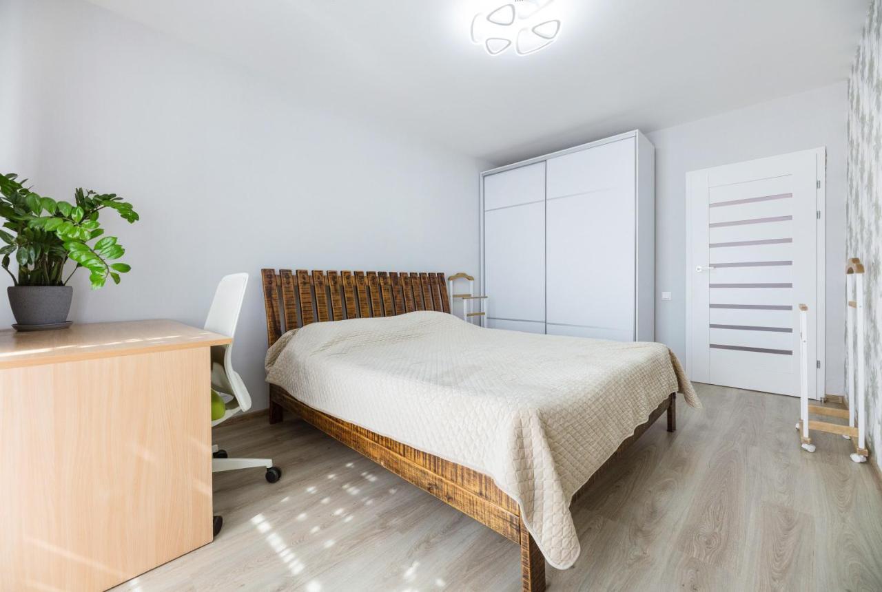 Квартира У Будинку З Власним Бомбосховищем Біля Жд Вокзалу 50 М2 Apartment Kiev Ngoại thất bức ảnh